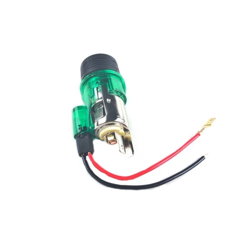 Space Yeşil Renk Yeşil Işıklı Oto Çakmak 12V Space Yeşil Renk Yeşil Işıklı Oto Çakmak 12V
